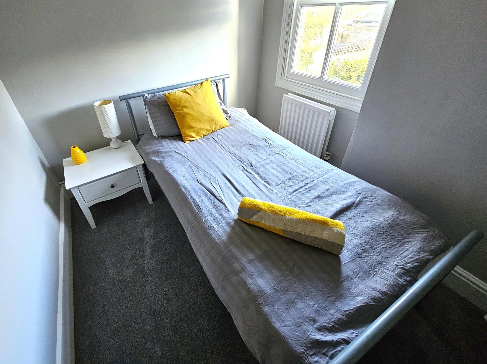 Knighton Villa Лестер Екстер'єр фото